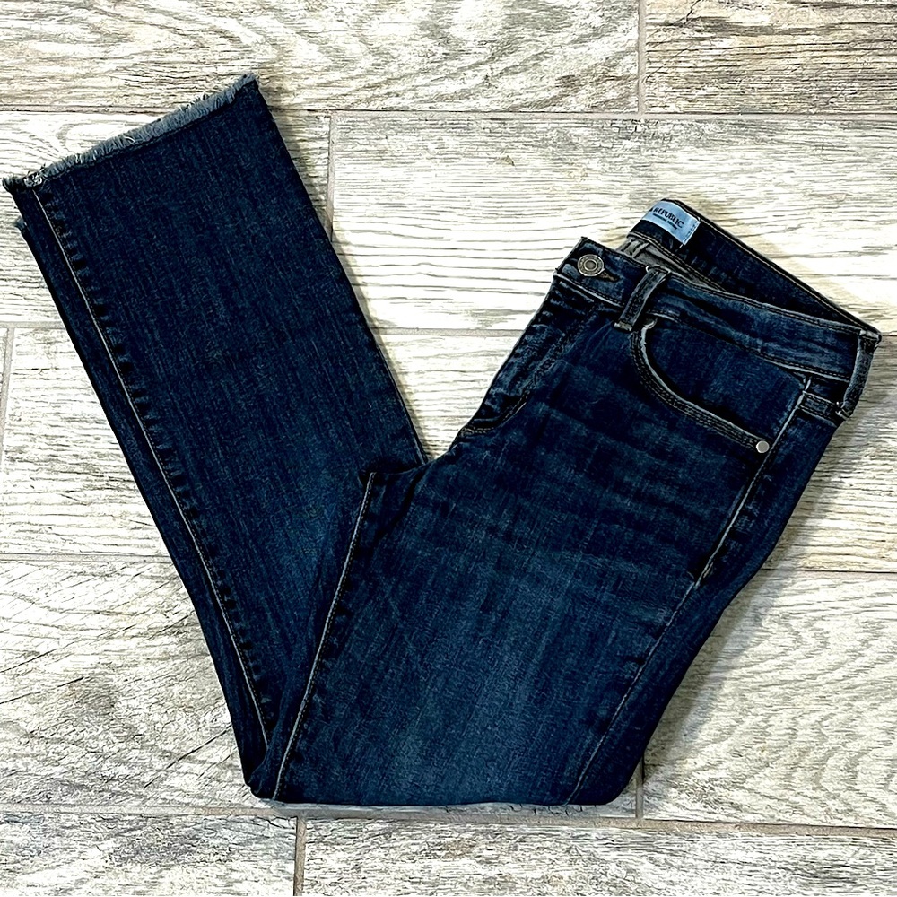 BANANA REPUBLIC Women’s Premium Denim Cropped Flare Jeans With Raw Hem Size 27